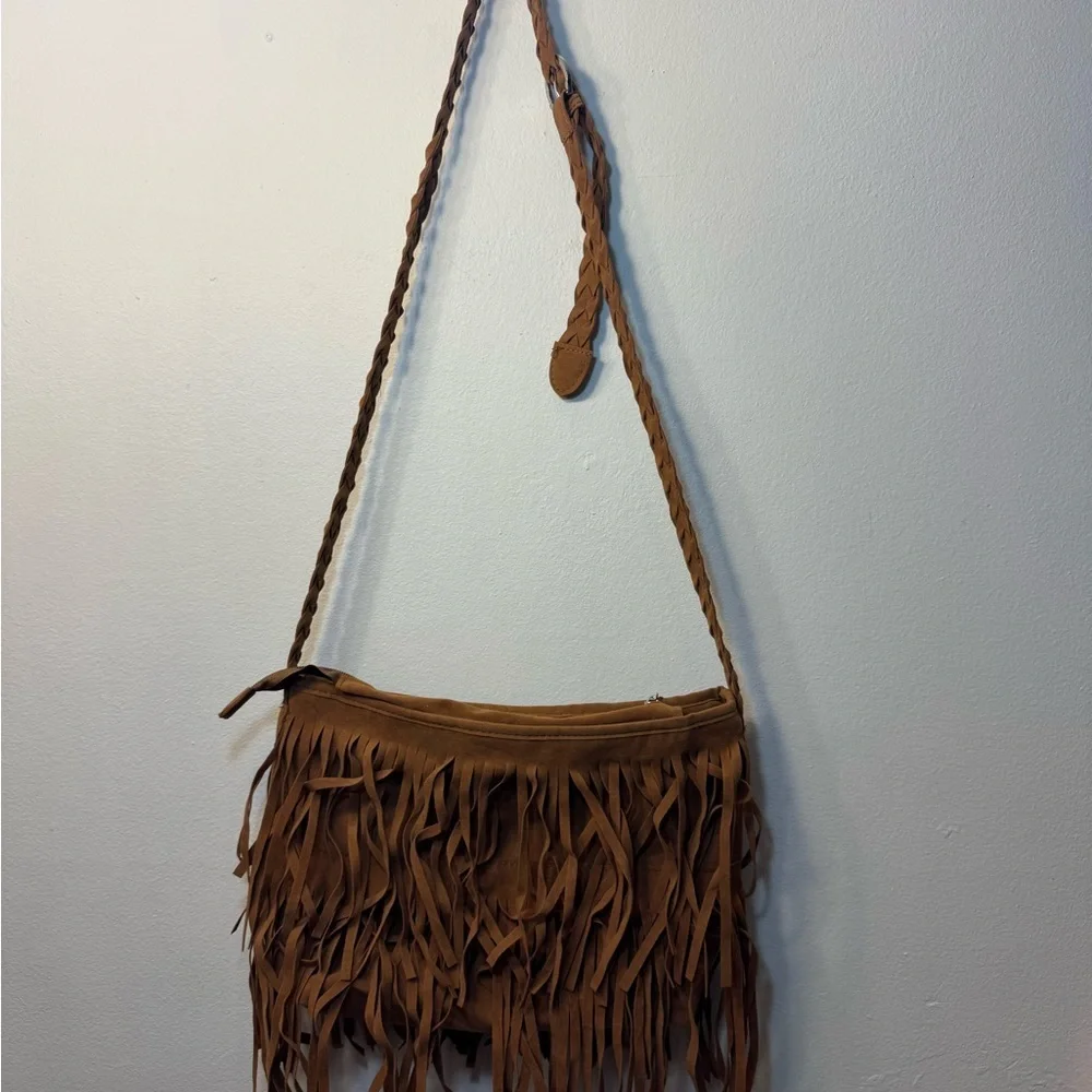 Stylish Brown Fringe Shoulder Bag - Picture 6 of 6